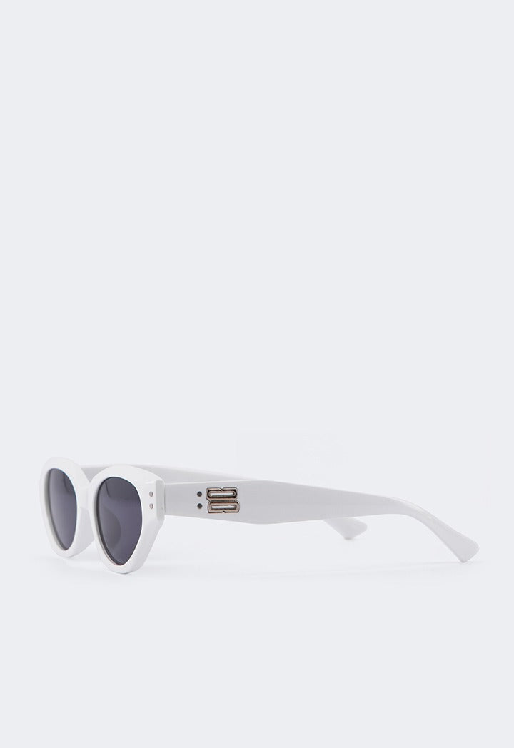 Hope Oval Sunglasses Off White