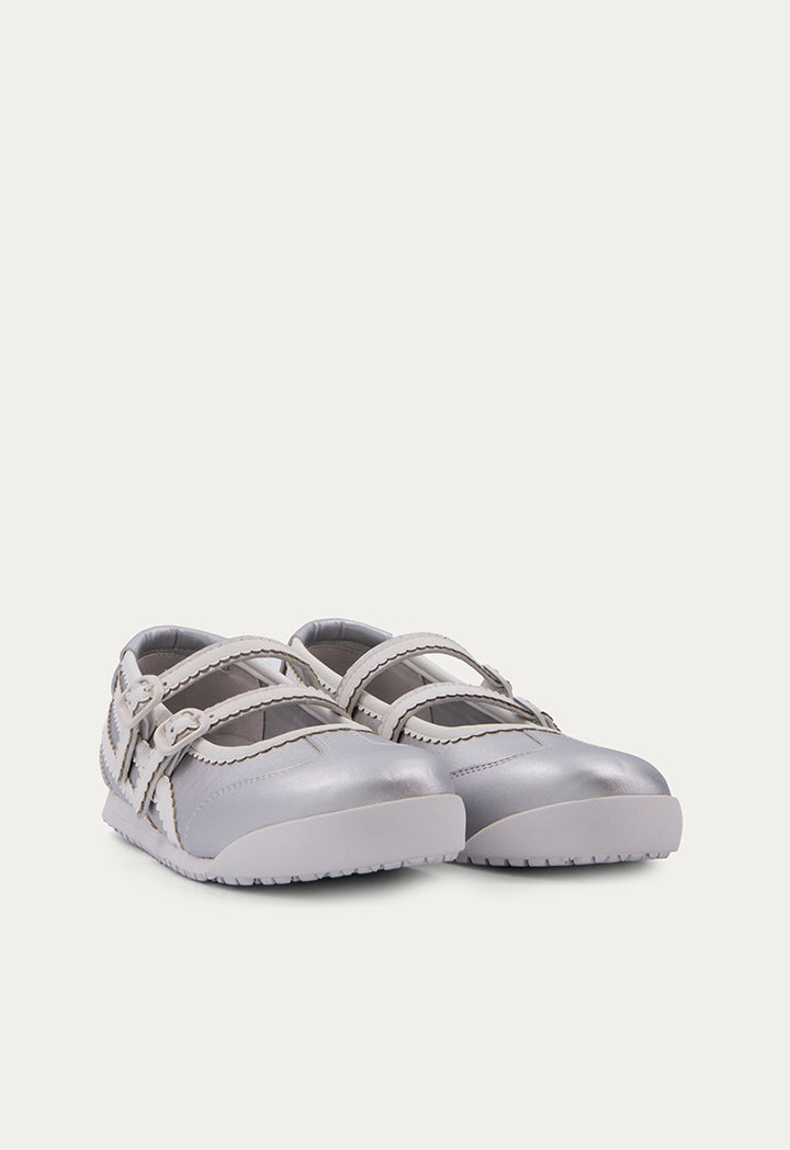 Contrast Flat Shoes