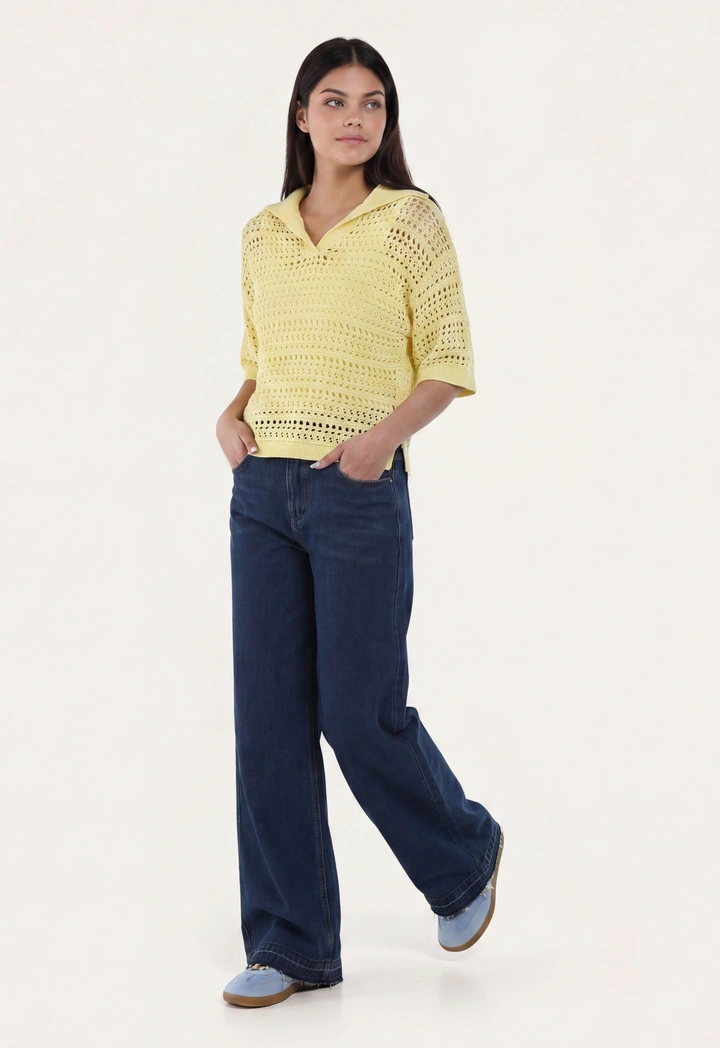 Cutwork Knitted T-Shirt with Inner Top