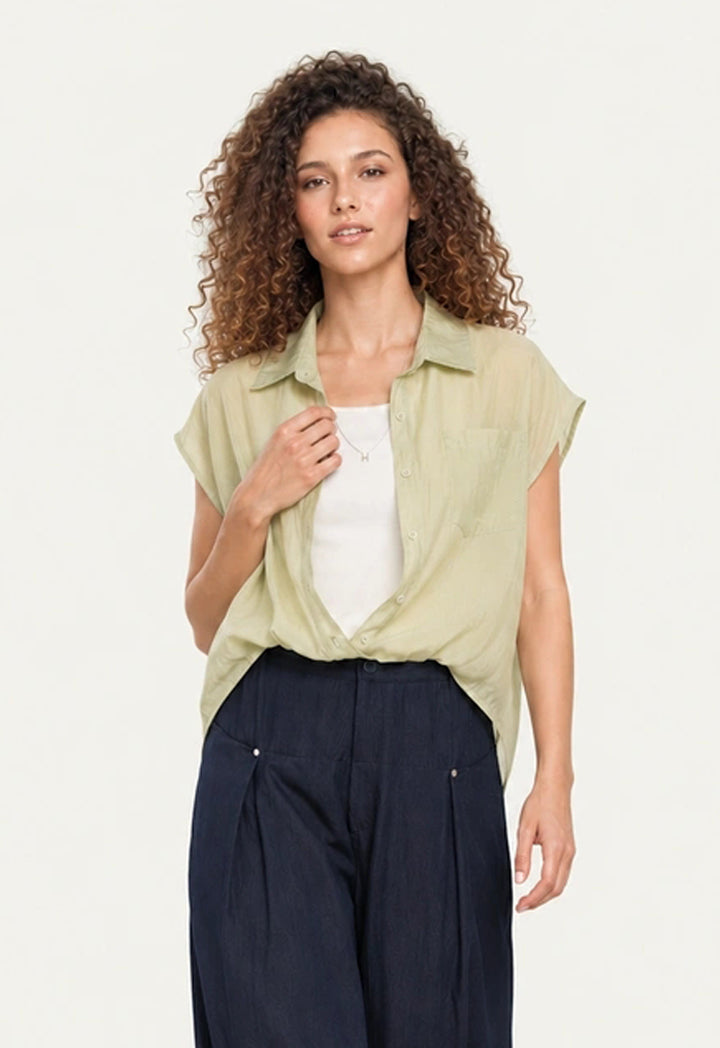 Sleeveless Shirt with Inner Top