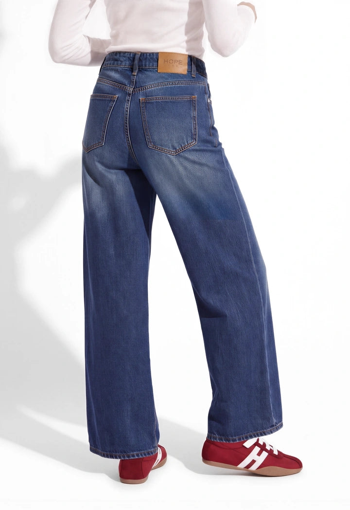Classic Wide-Leg Jeans