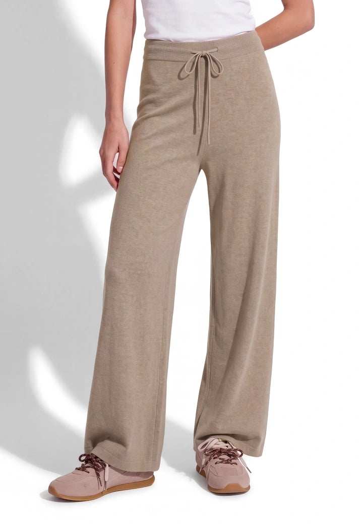 Classic Wide-Leg Knitted Trousers
