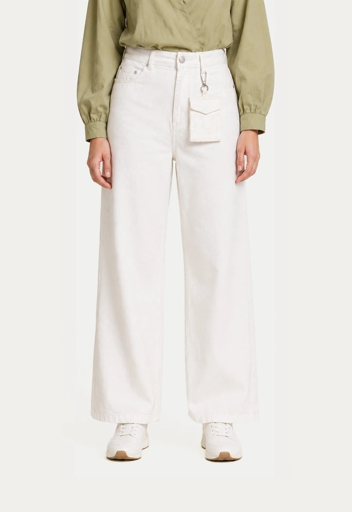 Wide-Leg High Waist Jeans