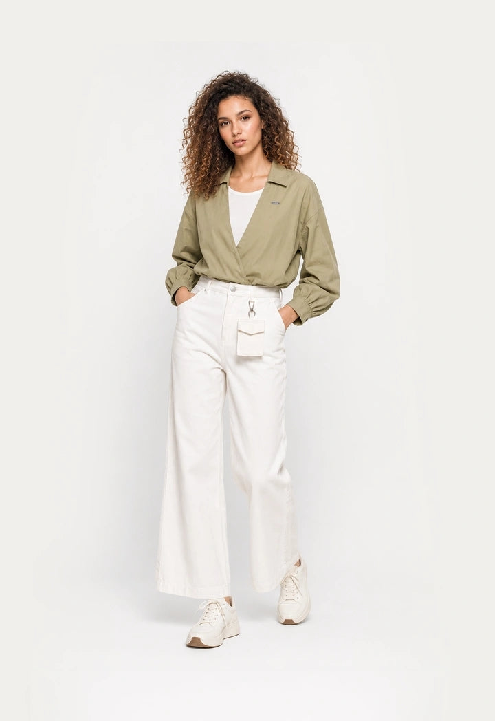 Wide-Leg High Waist Jeans