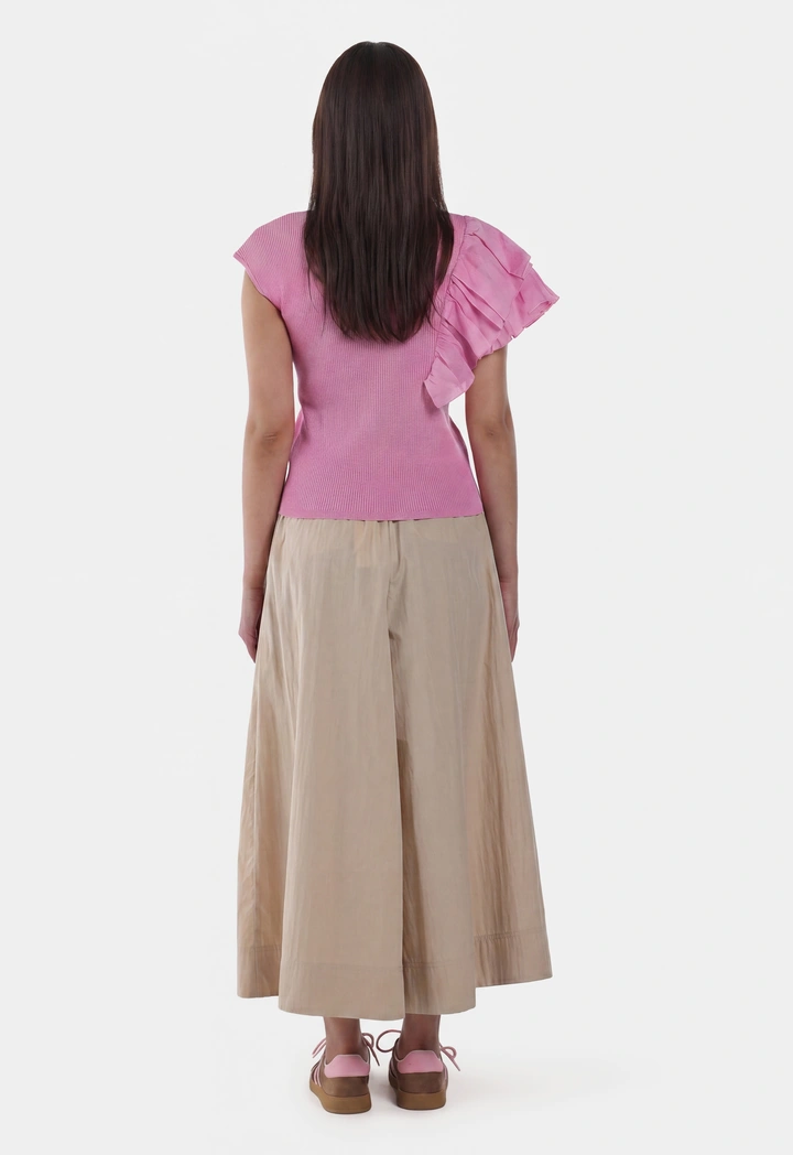 Ruffled Ribbed Knitted Top