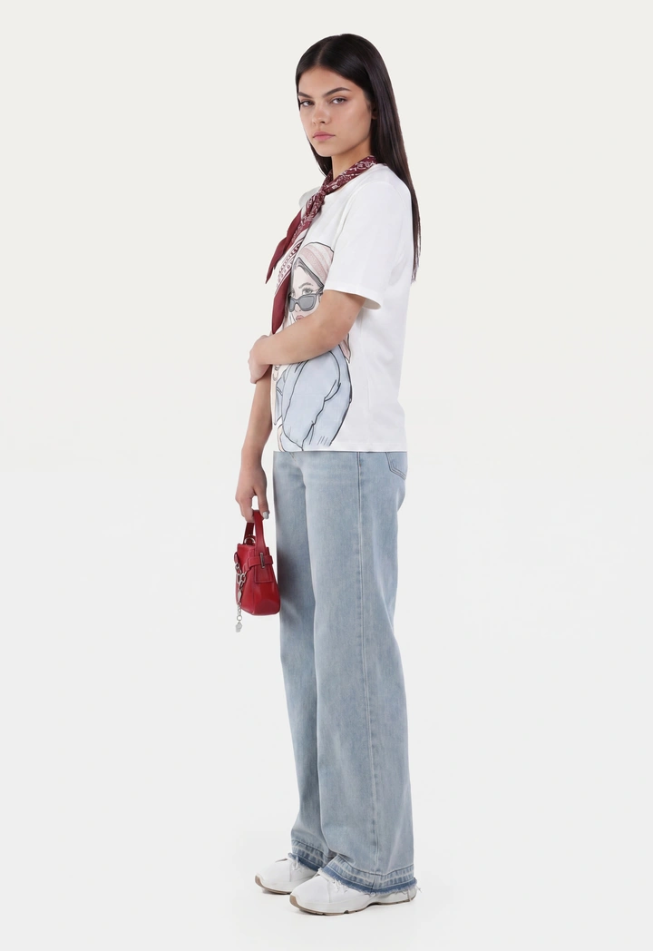 Printed T-Shirt with Detachable Tie