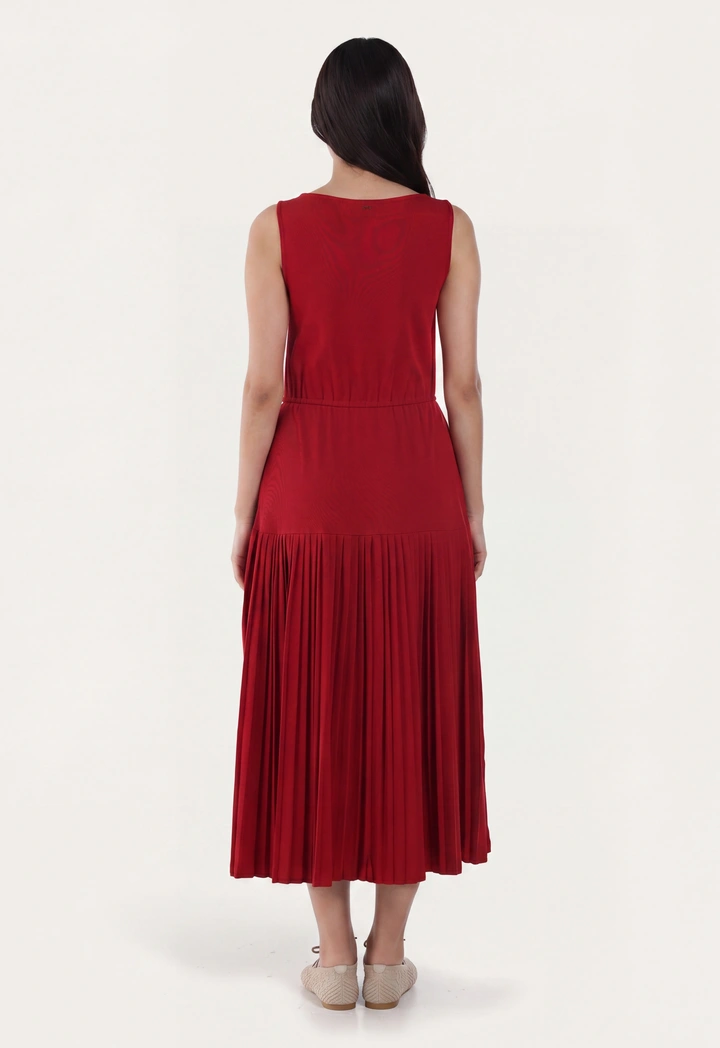 Pleated Flared Hem Knitted Dress
