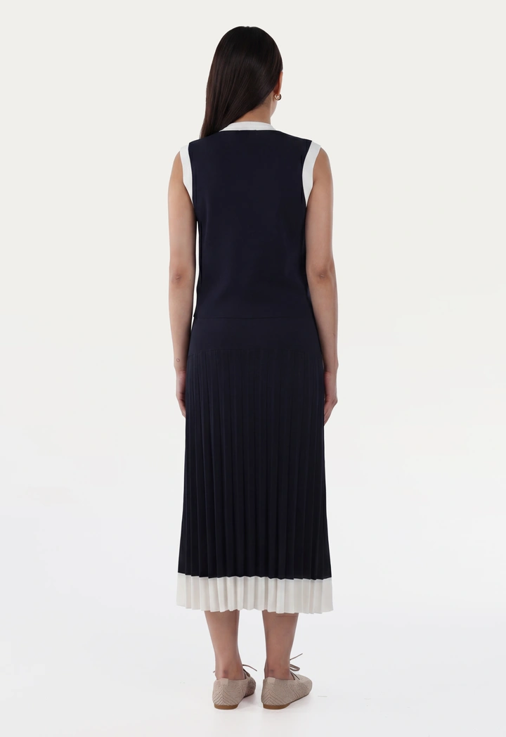Contrast Hem Knitted Top