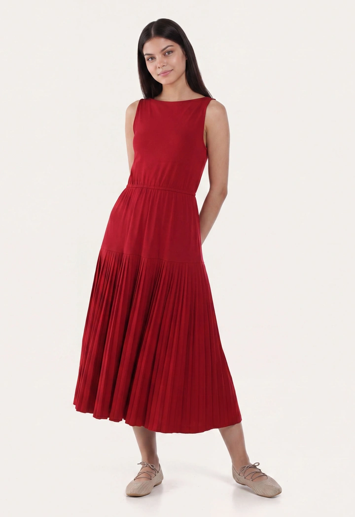 Pleated Flared Hem Knitted Dress
