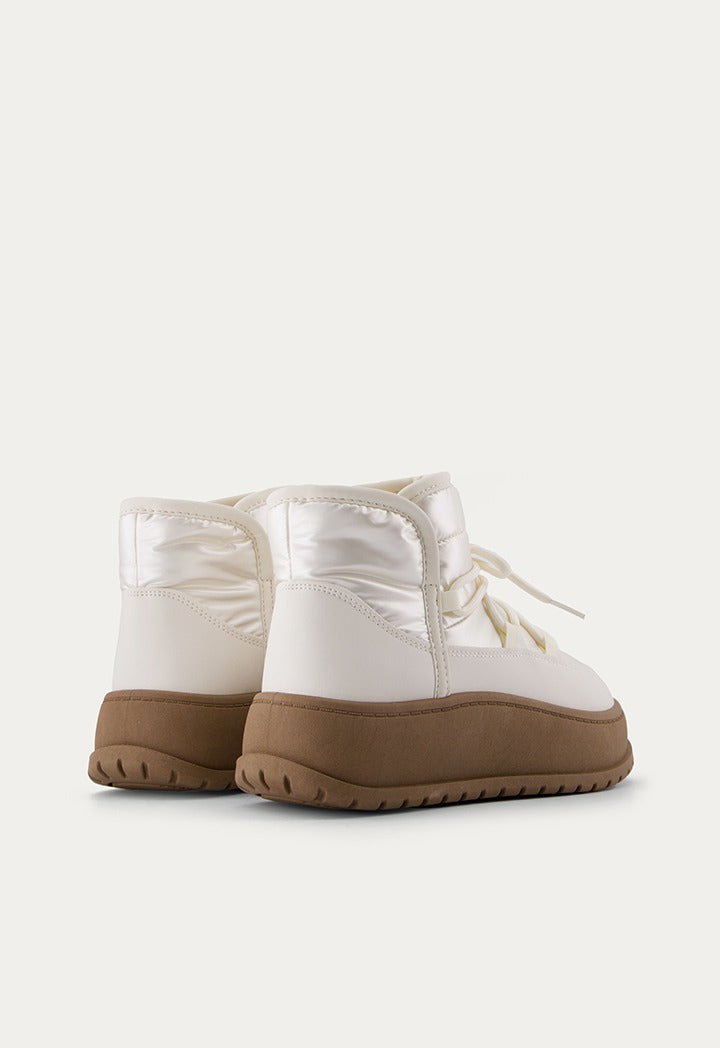 Quilted Snow Boots Off White