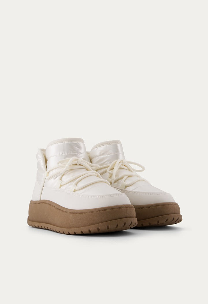 Quilted Snow Boots Off White