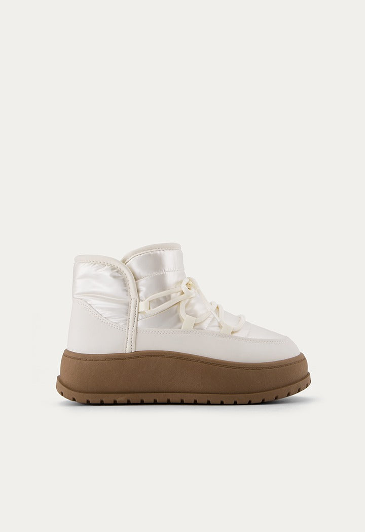 Quilted Snow Boots Off White